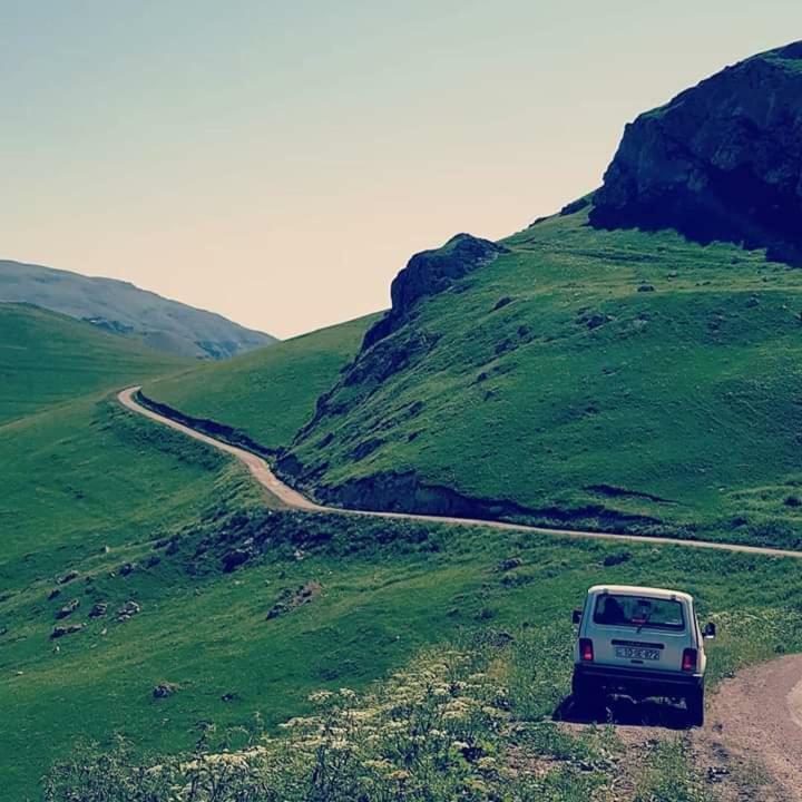 Xinaliq Elnur Guest House, New Hotel Екстериор снимка